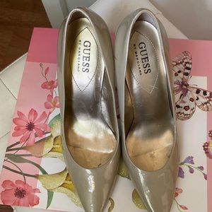 Casual heels 👠! (Free with any purchase 🤗)